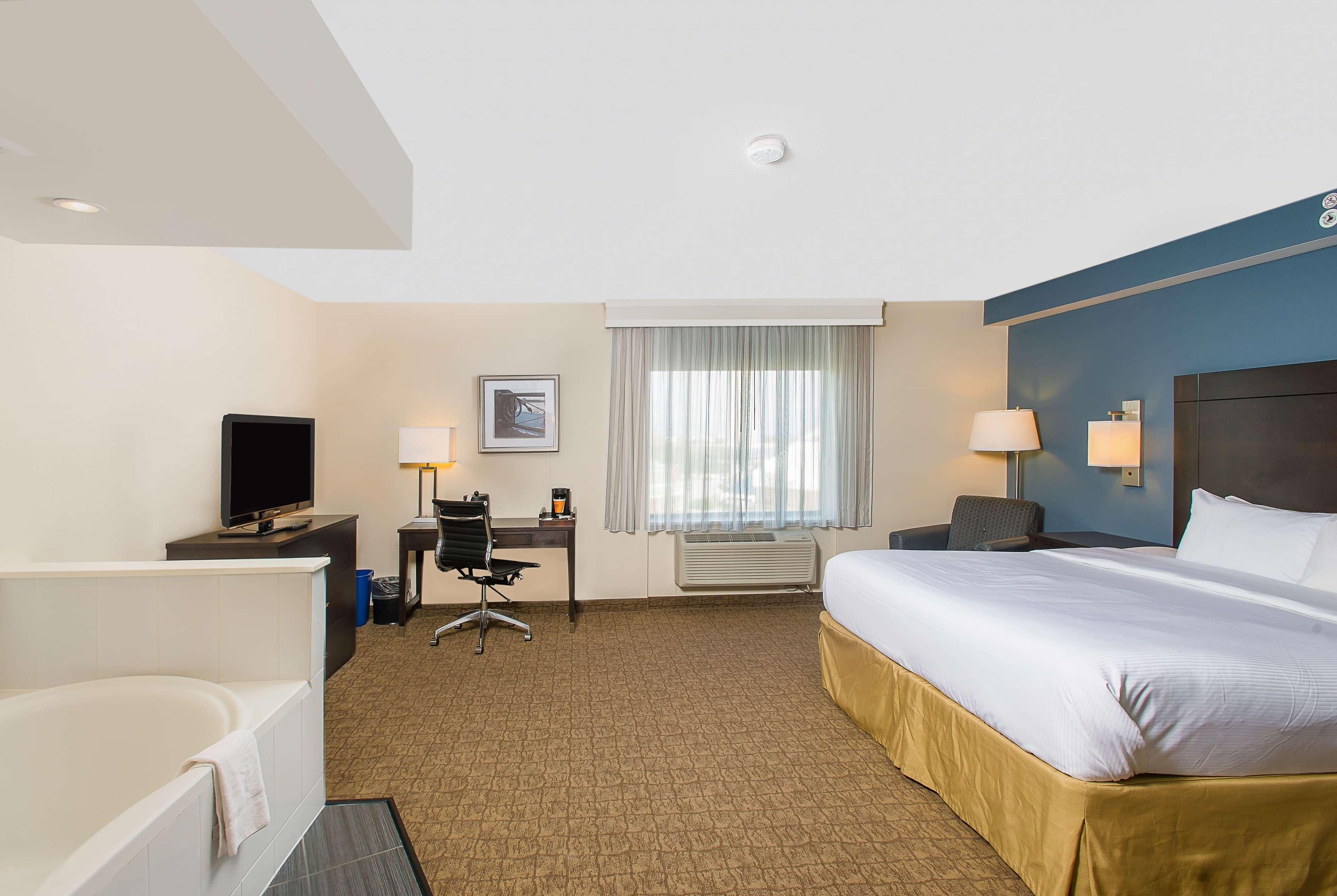 Wyndham Garden Niagara Falls Fallsview Dış mekan fotoğraf