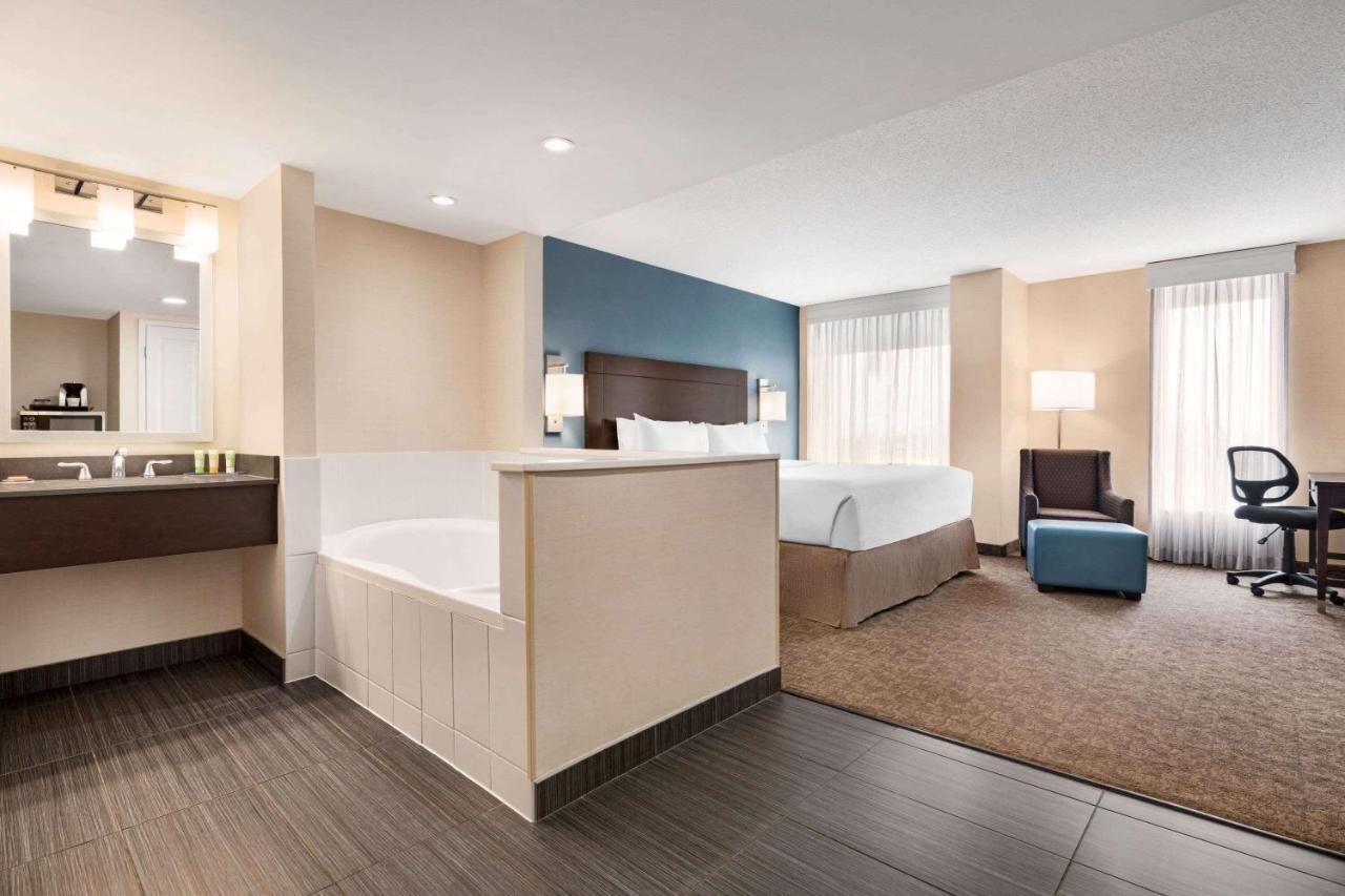 Wyndham Garden Niagara Falls Fallsview Dış mekan fotoğraf